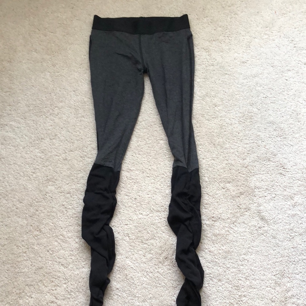 Bombshell sportswear leggings